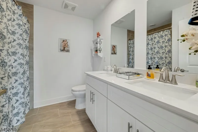 49 Whitney Ave Morris Plains, NJ 07950