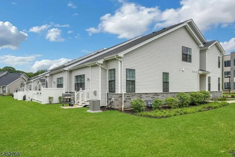49 Whitney Ave Morris Plains, NJ 07950