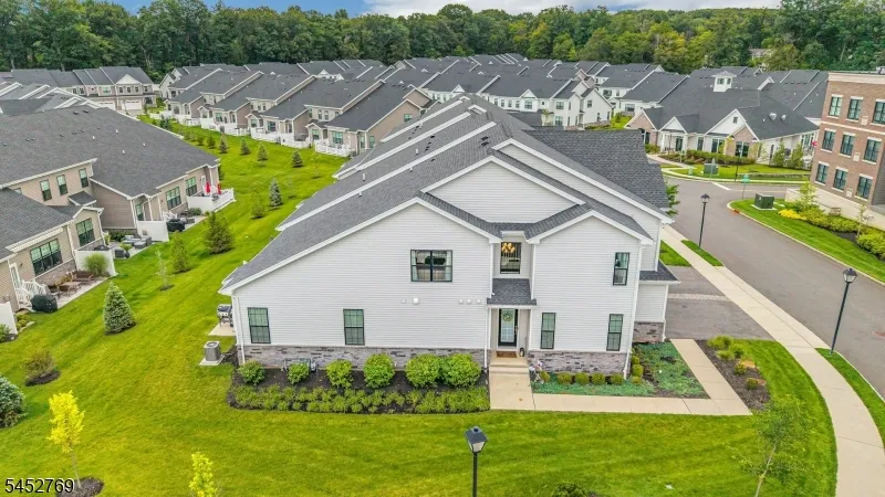49 Whitney Ave Morris Plains, NJ 07950