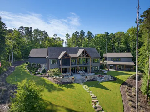 935 Estate Road