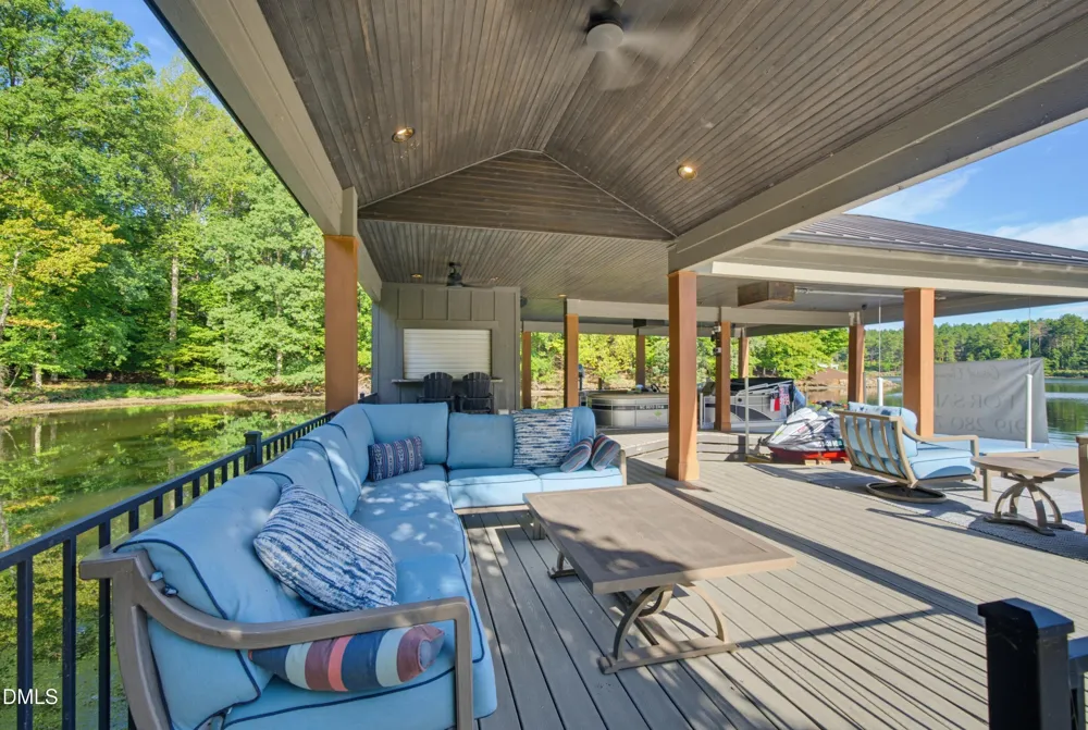 935 Estate Road Semora, NC 27343