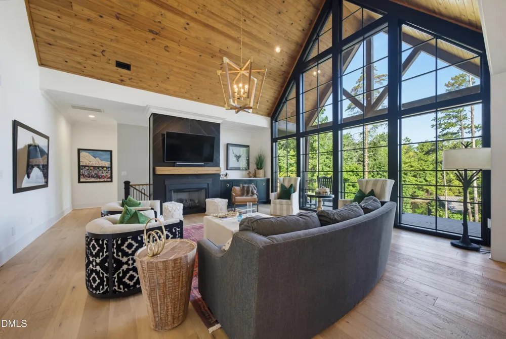 935 Estate Road Semora, NC 27343