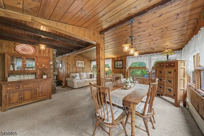 21 Shawnee Trl Sparta, NJ 07871