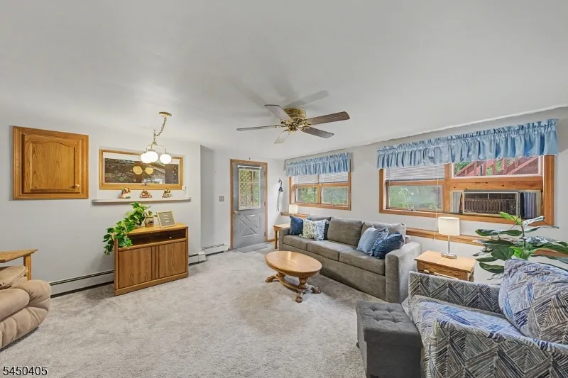 21 Shawnee Trl Sparta, NJ 07871