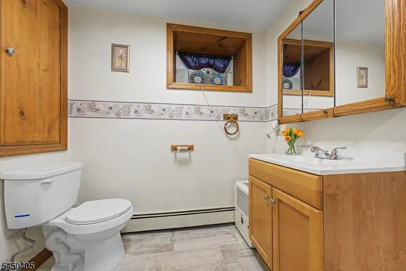21 Shawnee Trl Sparta, NJ 07871