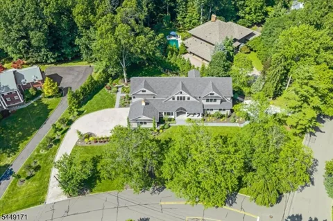 330 Hartshorn Dr
