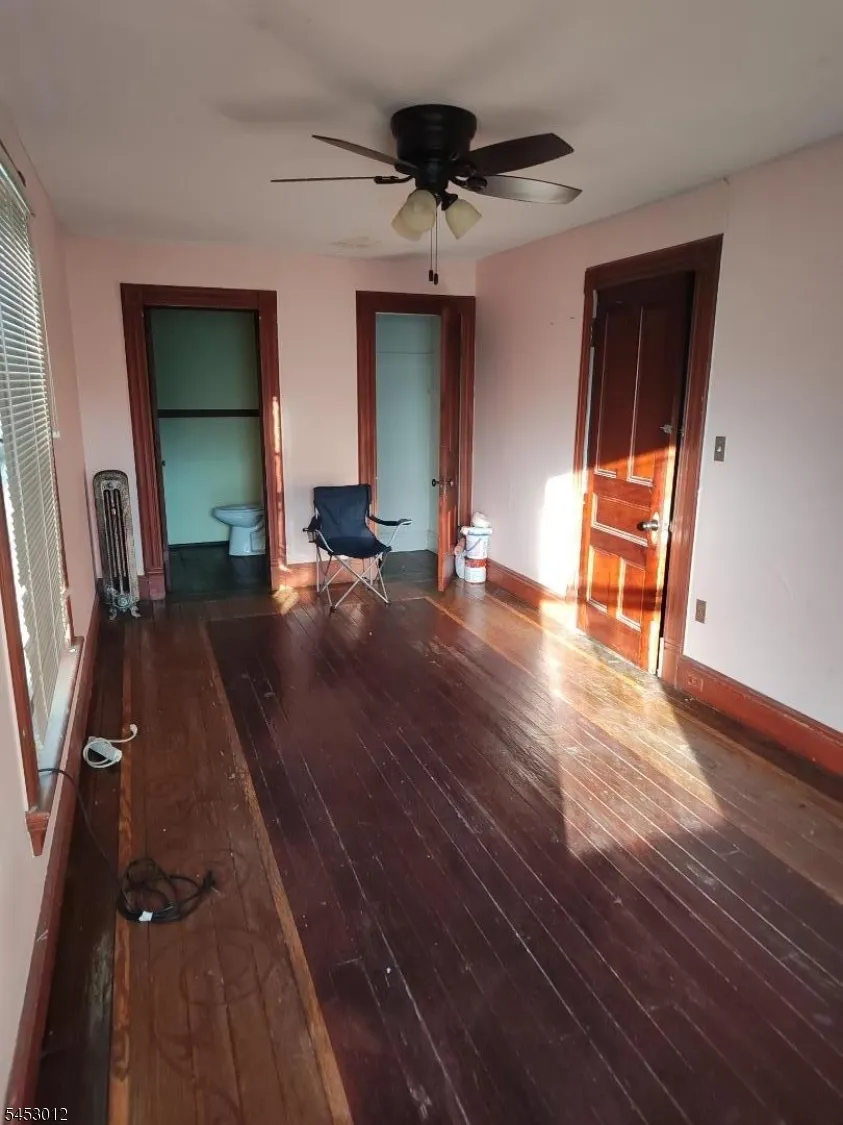 20 Grand Ave Washington, NJ 07882