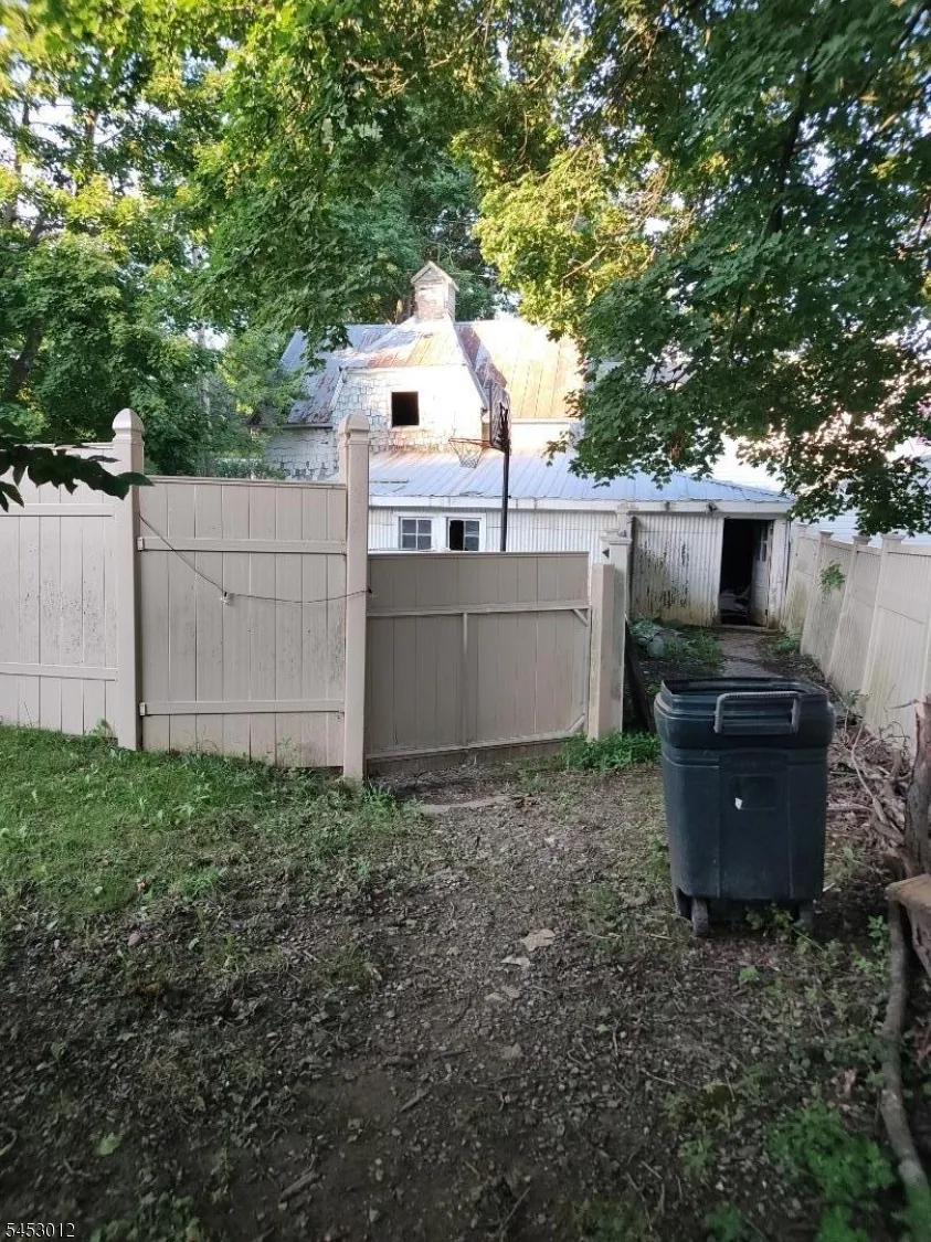 20 Grand Ave Washington, NJ 07882