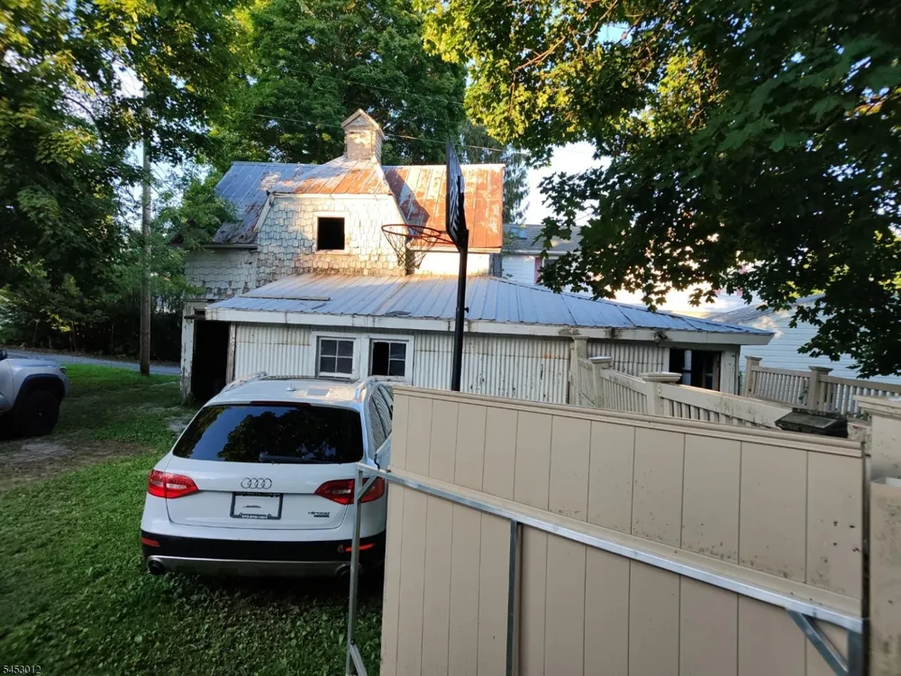 20 Grand Ave Washington, NJ 07882