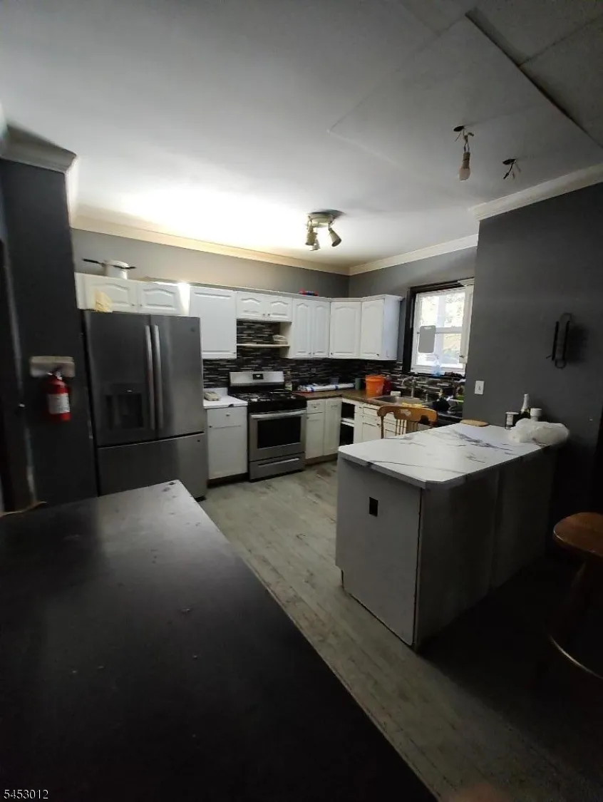 20 Grand Ave Washington, NJ 07882