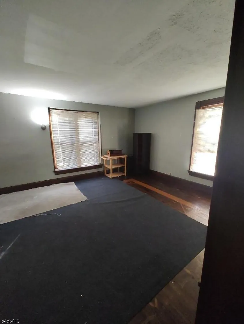 20 Grand Ave Washington, NJ 07882