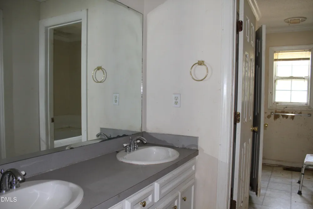 803 Brickyard Court Greenville, NC 27858