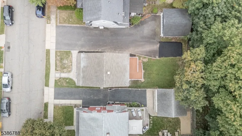 58 Yantecaw Ave Bloomfield, NJ 07003