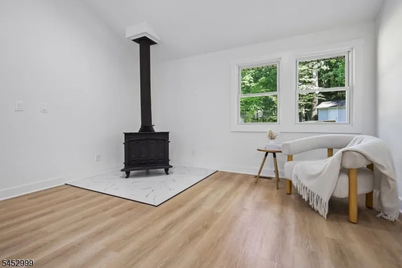 7 Winding Way Vernon, NJ 07461