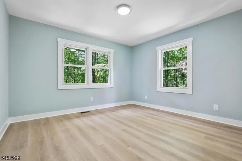 7 Winding Way Vernon, NJ 07461