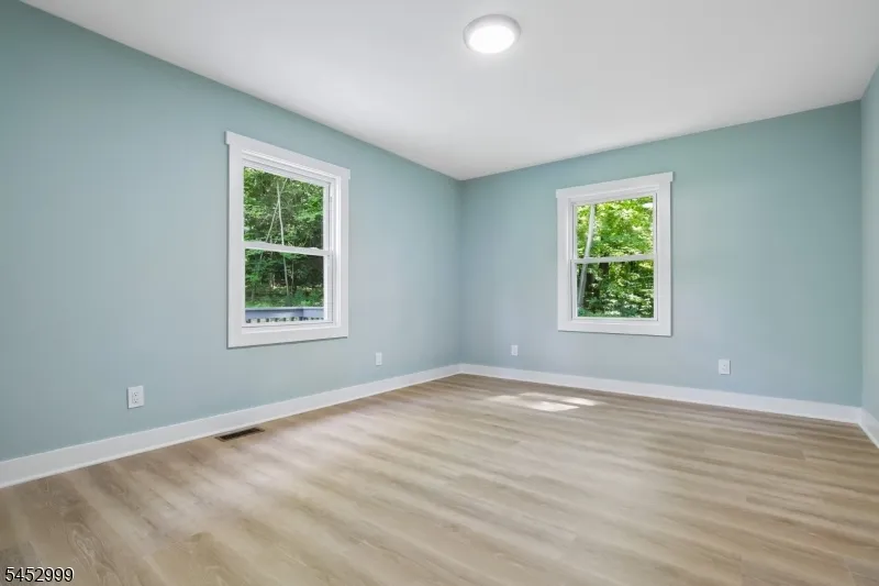 7 Winding Way Vernon, NJ 07461