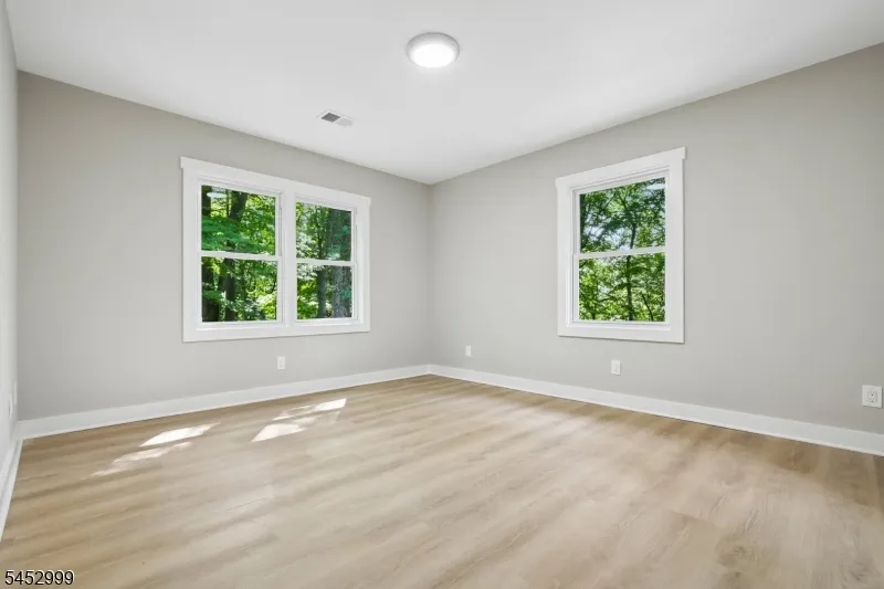 7 Winding Way Vernon, NJ 07461