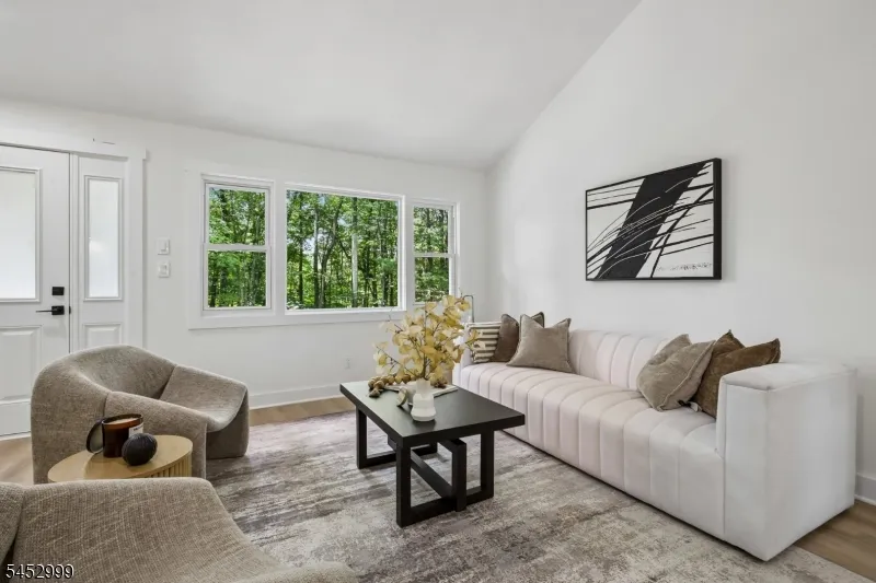 7 Winding Way Vernon, NJ 07461