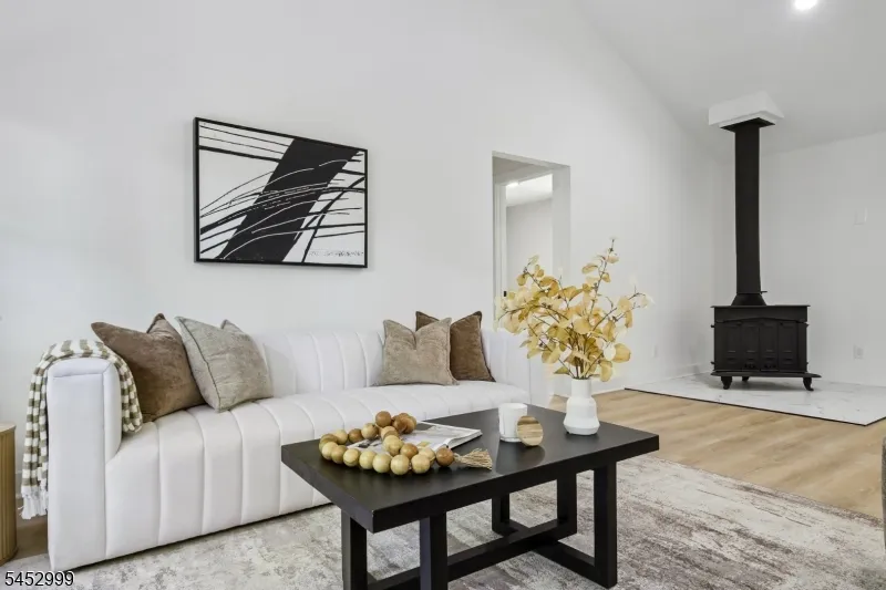 7 Winding Way Vernon, NJ 07461
