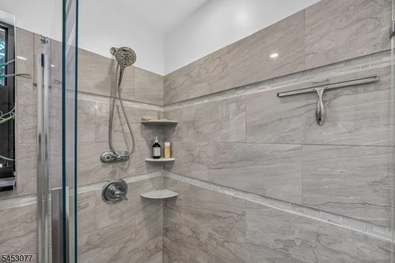 53 Sandra Circle #2 Unit 2 Westfield Town, NJ 07090