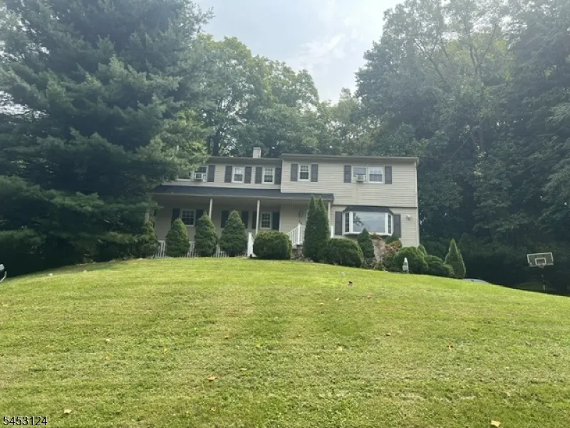 24 Tallahatchie Dr Vernon, NJ 07461