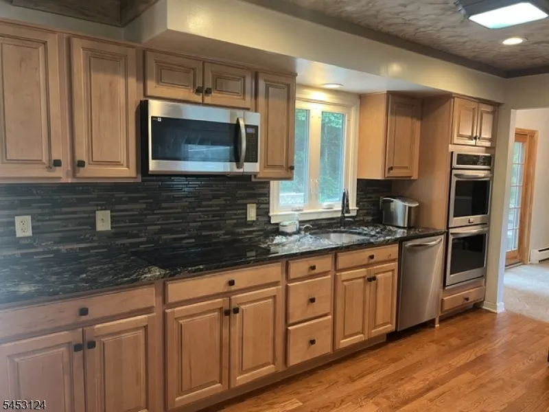 24 Tallahatchie Dr Vernon, NJ 07461
