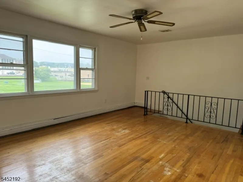 20 Pearl Pl Butler, NJ 07405