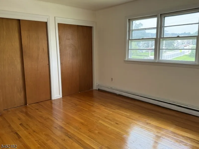 20 Pearl Pl Butler, NJ 07405