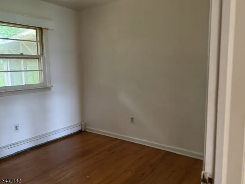 20 Pearl Pl Butler, NJ 07405