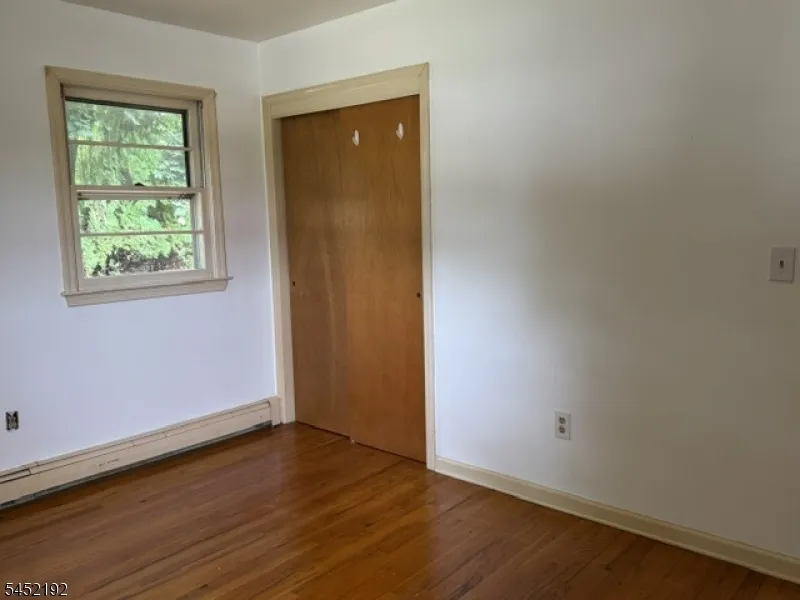 20 Pearl Pl Butler, NJ 07405