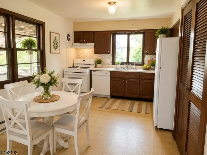 20 Pearl Pl Butler, NJ 07405