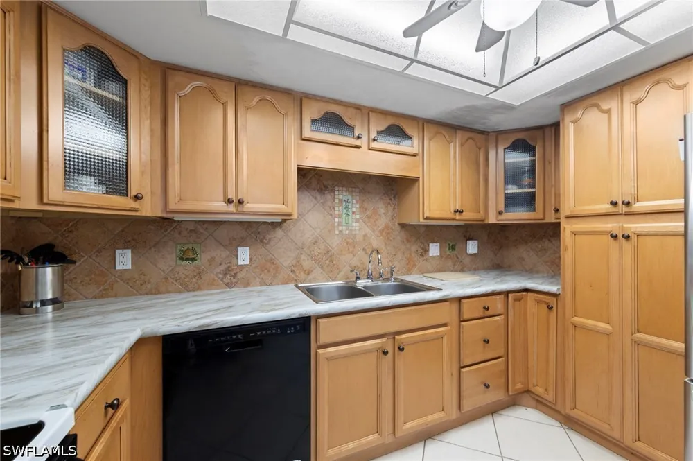 SE 4th Place #15 Cape Coral, FL 33904