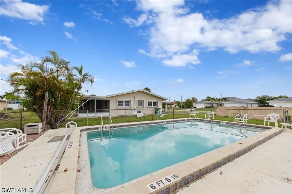 SE 4th Place #15 Cape Coral, FL 33904