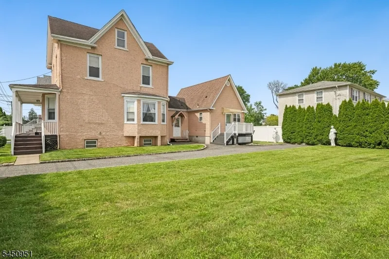 1120 Madison Hill Rd Clark, NJ 07066