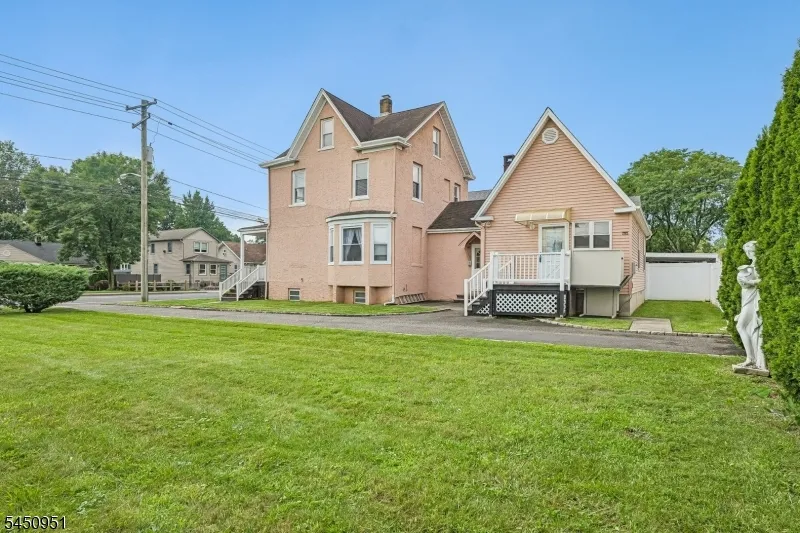 1120 Madison Hill Rd Clark, NJ 07066