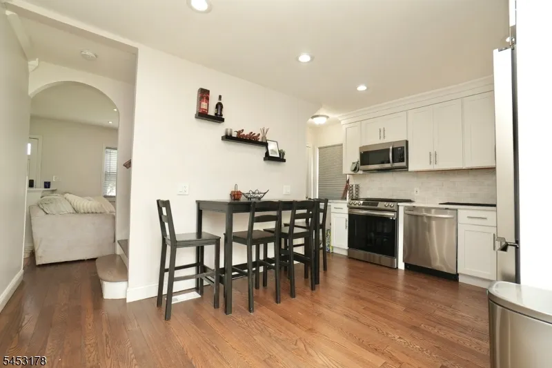 105 Main St Linden City, NJ 07036