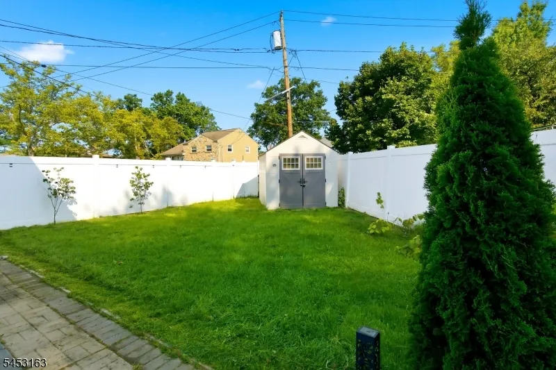 2020 N Stiles St Linden City, NJ 07036