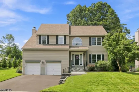 7 Lazarus Dr