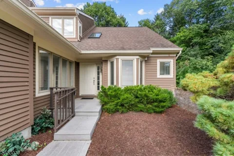 239 Westervelt Ln