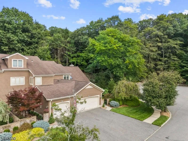 239 Westervelt Ln Mahwah, NJ 07430