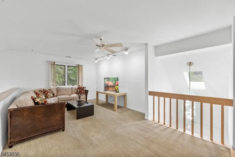 239 Westervelt Ln Mahwah, NJ 07430