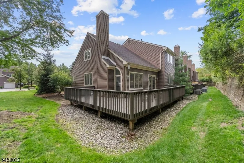 239 Westervelt Ln Mahwah, NJ 07430