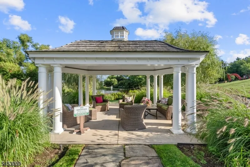 239 Westervelt Ln Mahwah, NJ 07430