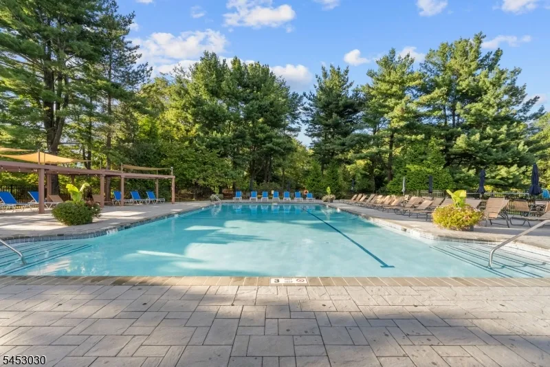 239 Westervelt Ln Mahwah, NJ 07430