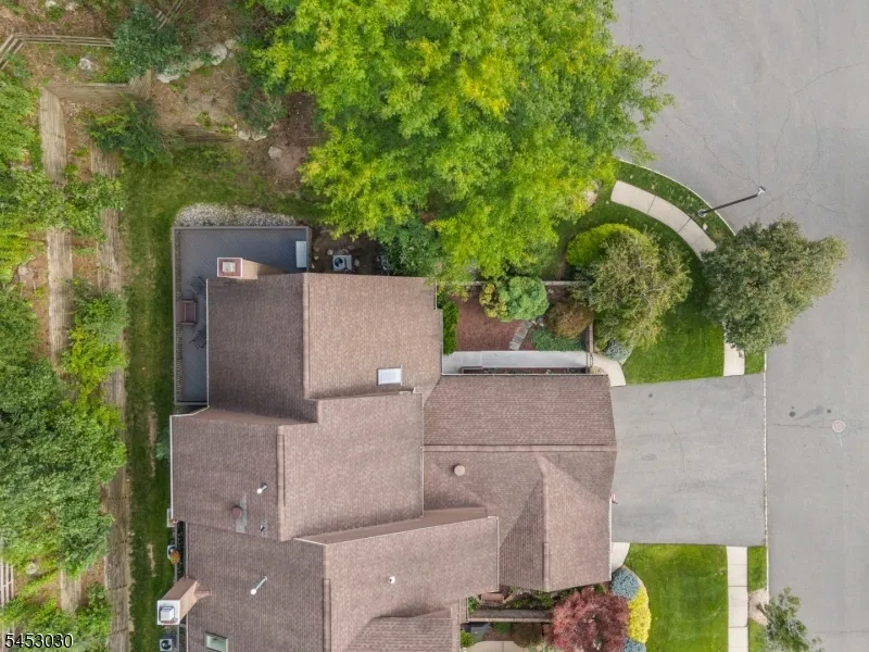 239 Westervelt Ln Mahwah, NJ 07430