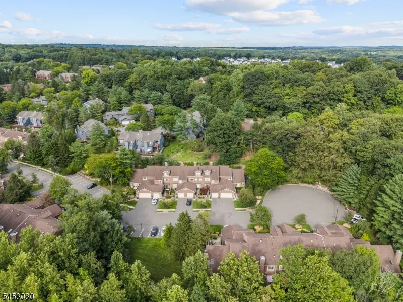 239 Westervelt Ln Mahwah, NJ 07430