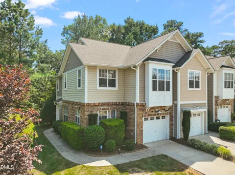 4961 Lady Of The Lake Drive