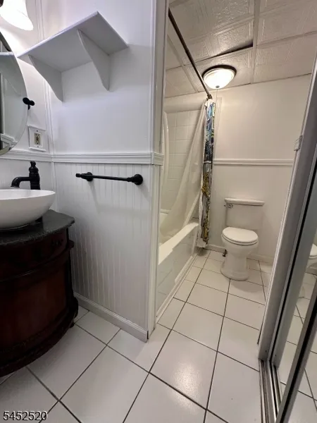 15 Warren Hagstrom Blvd Wanaque, NJ 07465