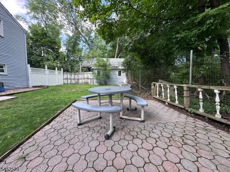 15 Warren Hagstrom Blvd Wanaque, NJ 07465