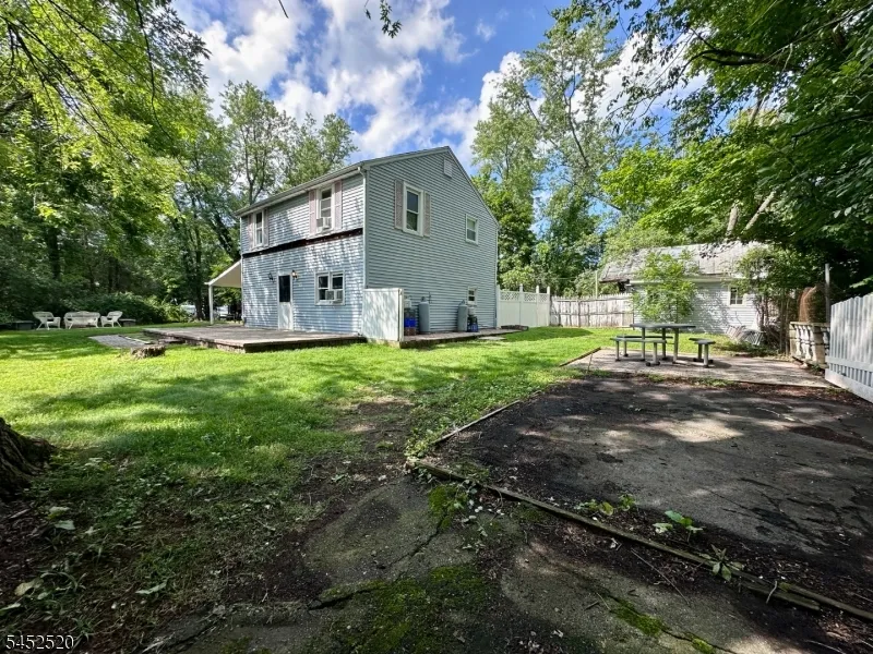 15 Warren Hagstrom Blvd Wanaque, NJ 07465